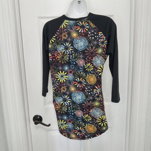 LulaRoe Shirt - Picture 7 of 10